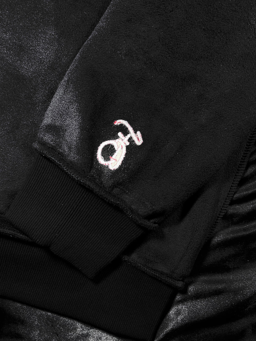 "LOVE IS NOT TOXIC" SET, Winter Vault 2026