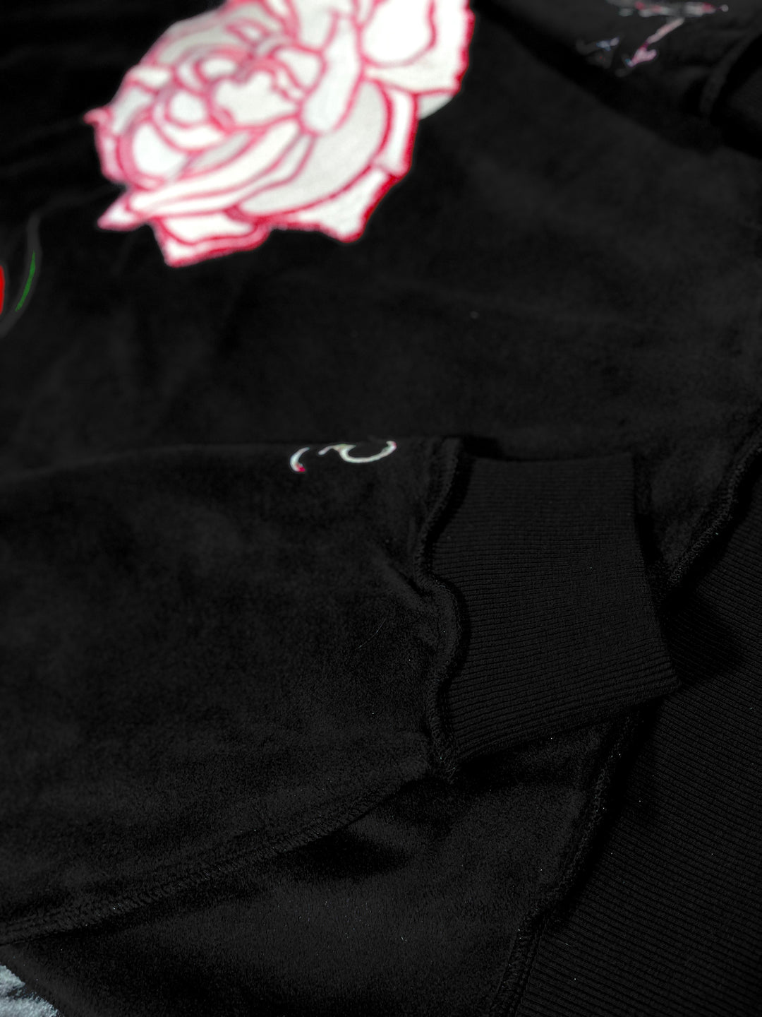 "LOVE IS NOT TOXIC" SET, Winter Vault 2026